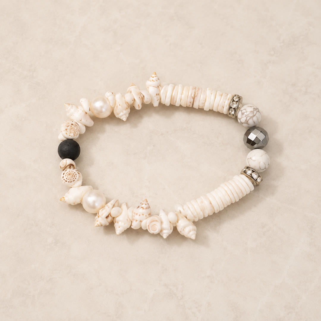 Shell, Howlite & Pearl Bracelet — detail